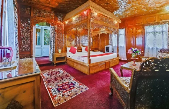 年輕孟買船屋集團酒店