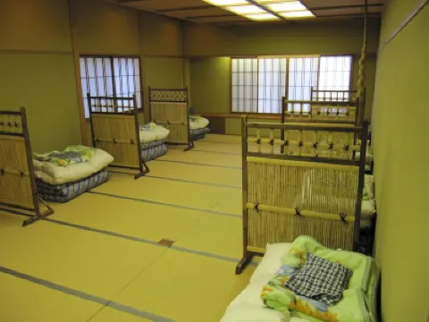 Dyeing and Hostel Nakashimaya - Female Only Hotels near Kumamoto Train Station