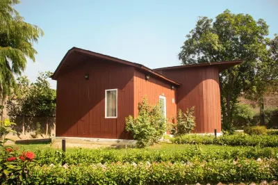 The Bageecha Hotel in zona Banke Bihari Temple