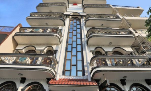 2. 호텔 OM 플라..