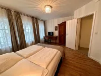 Altstadthotel Hayk am Rhein