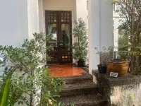 Garden and Yoga Stay Hotels in der Nähe von Wat Ko Kriang