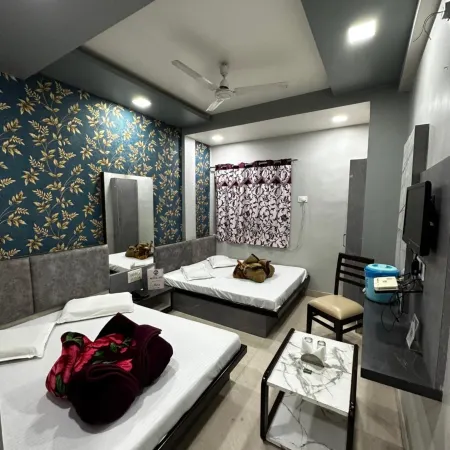 Hotel Mittal Inn Отели рядом с достопримечательностью «Даргах Шариф»