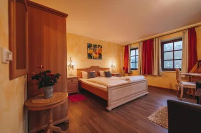 Landhotel Neukirchner Hof Hotel di Weigendorf