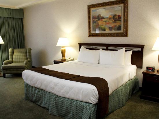 University Square Hotel