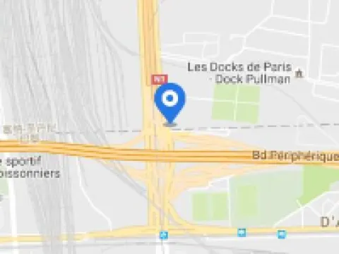 B&B HOME Paris Nord 18ème Hotels in Saint-Denis