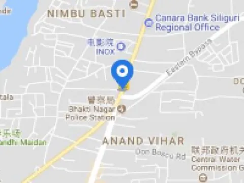 ロイヤル サロヴァー ポーティコ シリグリ シリグリのホテル