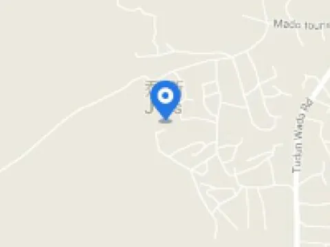 The Point Hotel & Suites فنادق في جوس