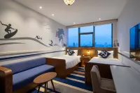 Global Harbor Cruise Hotel - balcony