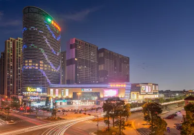 Vienna Hotel (Foshan jiujiang xinji plaza store) Hotels in der Nähe von Chenyong Stadium South Area