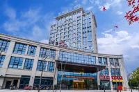 Yun Hu International Hotel (Chongqing South High-speed Railway Station Liangping) Hotels near Sanxiafeng Commercial Pedestrian Street (Renmin West Road)