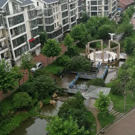 Dandong Shengtin Apartment