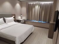 汉庭酒店(海盐北岸广场店) - 高级大床房