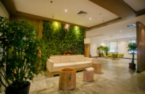 Changchun Lanhai Tangquan Business Hotel