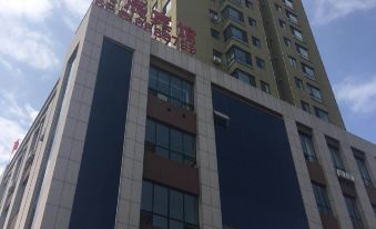 Fengcheng Liangchen Hotel
