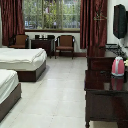 Baoshan Jiaoyun Hotel