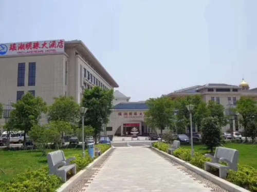 Yao Lake Pearl Hotel - parcheggio