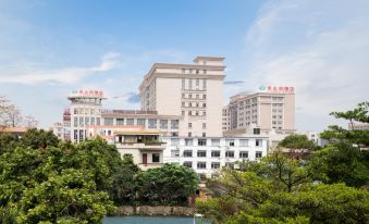 Vienna Hotel (Zhongshan Rainbow Avenue)