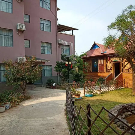 manya hotel