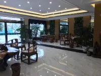 Changshun Yayuan Holiday Hotel