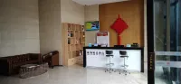 康納精品酒店（鄭州宇通重工店）