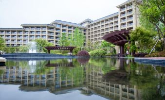 Lanwan International Hotel (Zhujiajian Greentown Dongsha Resort)