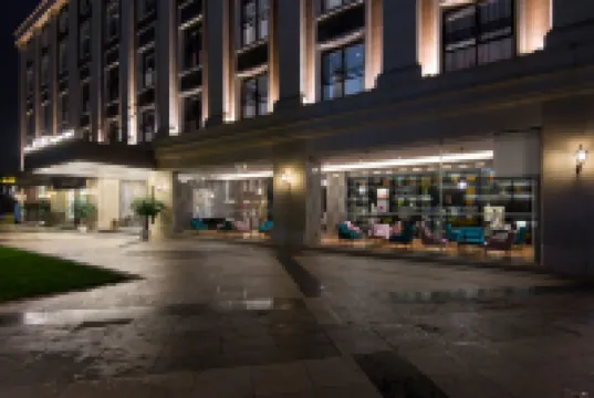 曼忻酒店（昆明滇池公園1903店）