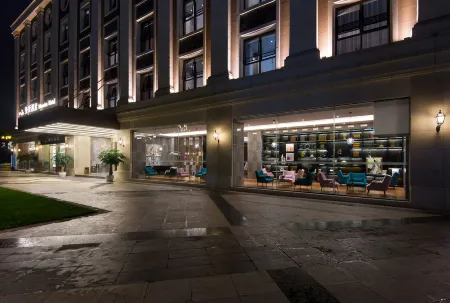 Manyi Hotel (Kunming Dianchi Park 1903)