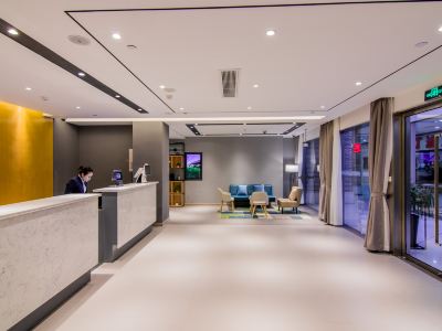 Rujia Business Hotel