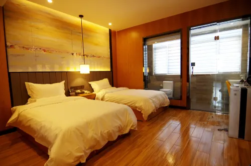 Luyi Qiqi L Hotel Hotels in Luyi County