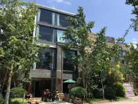 Yuehui Lake View Art Guesthouse Hotels in Dali Airport/Dali Sea World