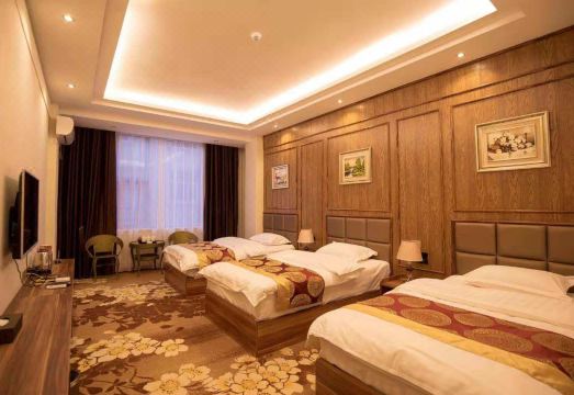Baoshan Yuhao Business Hotel - Housity