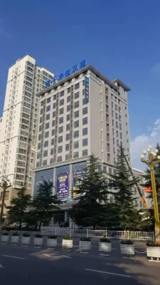 HanTing Hotel (Baoji Fengxiang District Yongxing Road) Hotel in zona Fengxiang Station