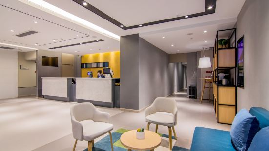 Rujia Business Hotel