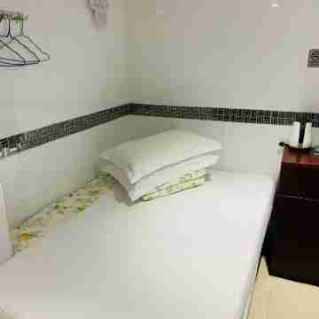 Wing Shun Guest House Rooms
