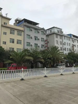 Binchuan Fanglin Hotel