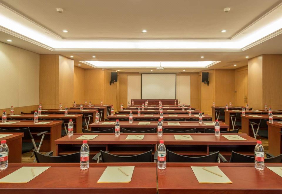 메이카이 인터내셔널 호텔 위치