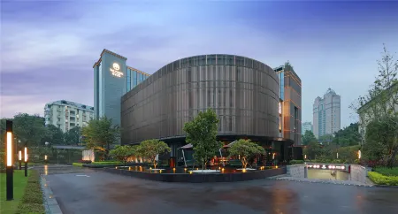 The Pujing Hotel Отели рядом с достопримечательностью «King of Min's Tomb»