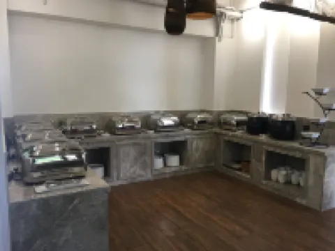 Shangquan Lishe Spring Culture (Daming Lake Chaoran Tower) Hotels in Jinan