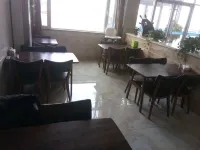 Qixia Guangtai Business Hotel