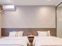 芒果酒店(成都斑竹园店) - 标准双床房