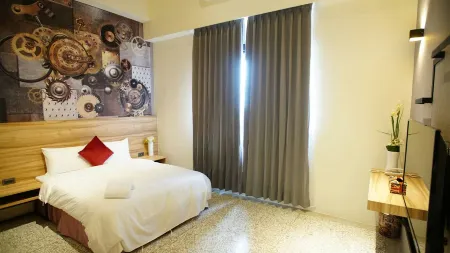 Rainbow Hotel