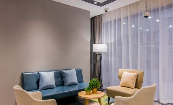 Rujia Business Hotel