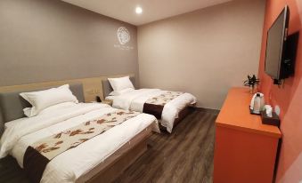 Lotto Hotel (Shanghai University Branch)