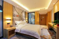 The Elephant Lake Boutique Hotel