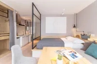 Yunzhu Executive Apartment (Zhengzhou People's Hospital Metro Station)