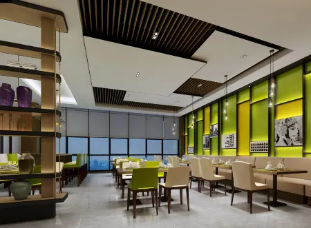 Hampton by Hilton Zhengzhou Hi-tech Zone Отели рядом с достопримечательностью «University for Science & Technology Zhengzhou»