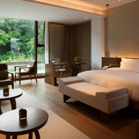 Leisure-Mountain Hotel & Resort