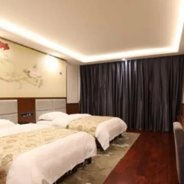 Pingbian Yinfeng Hotel