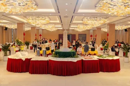 Runhong Hotel Отели в г. Дали